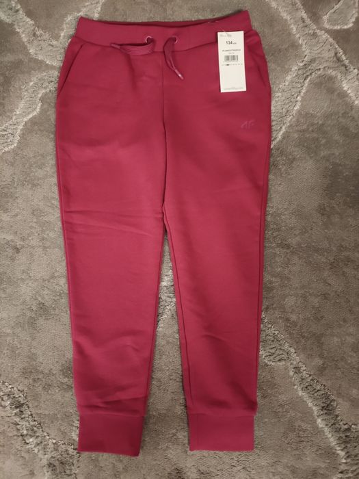 Nowe spodnie 4f r134