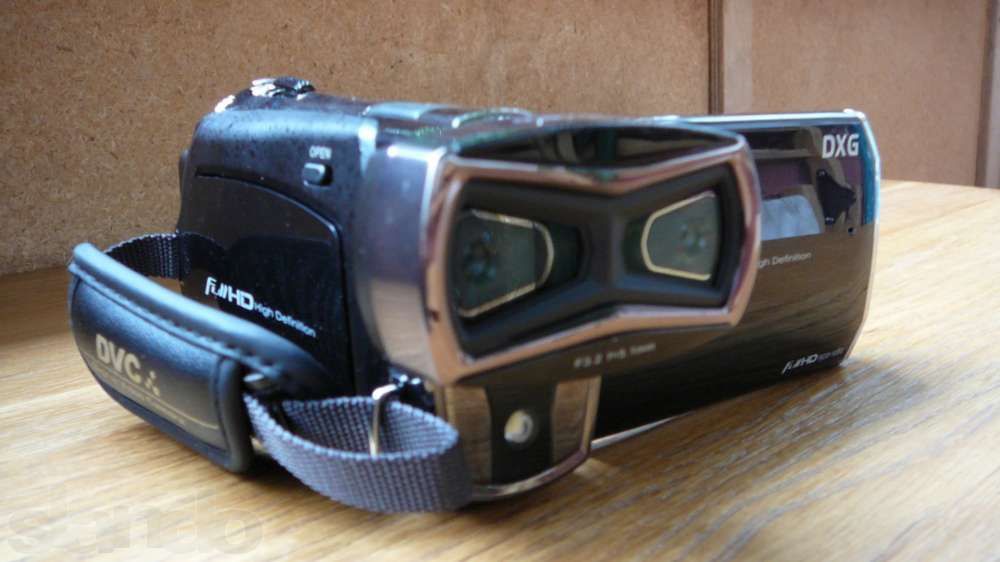 3D Видео Камера с 3,2" 3D Display