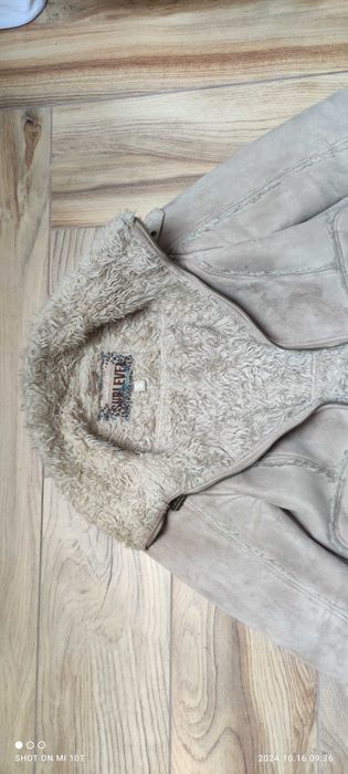 Kurtka ocieplana kożuszkiem