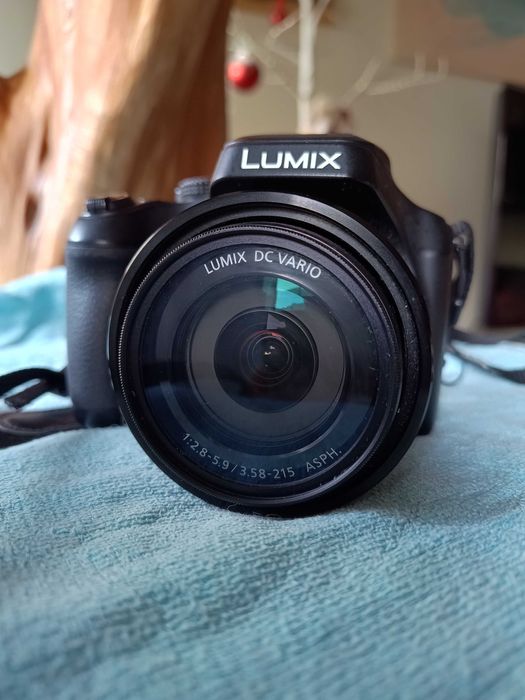 Panasonic Lumix DC-FZ82 18.1MP 60X