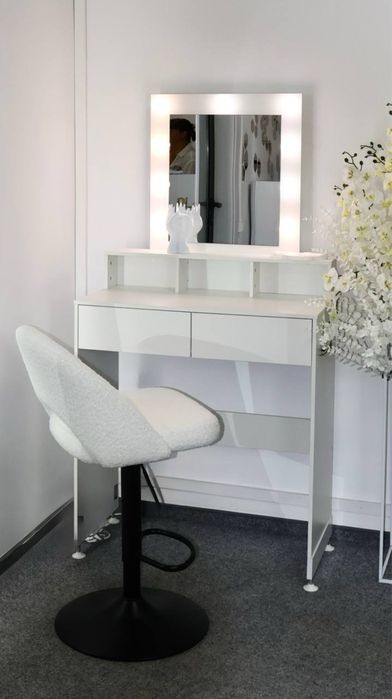 Продаються НОВІ меблі