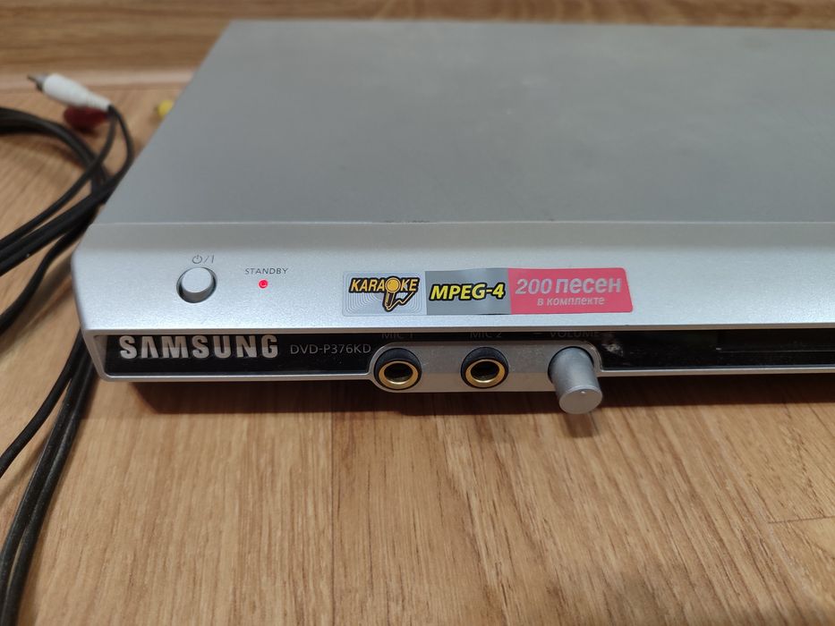 DVD відео програвач samsung model R376KD