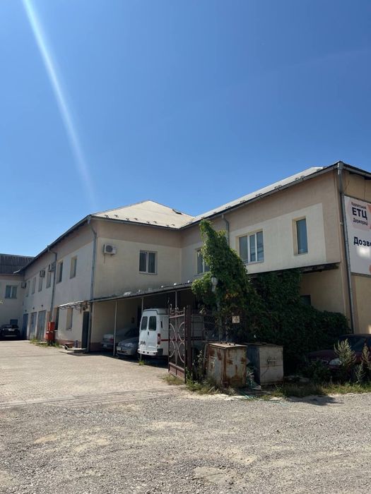 Продаж комерційного  приміщення 1212м2 на обʼїзній