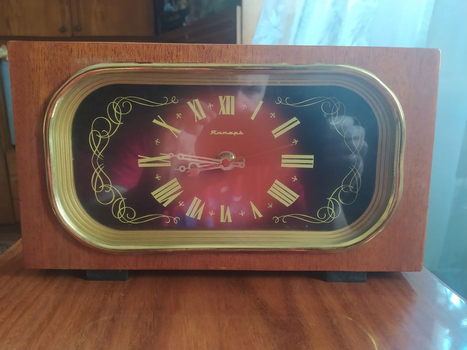 Годинники сучасні і часів  СССР