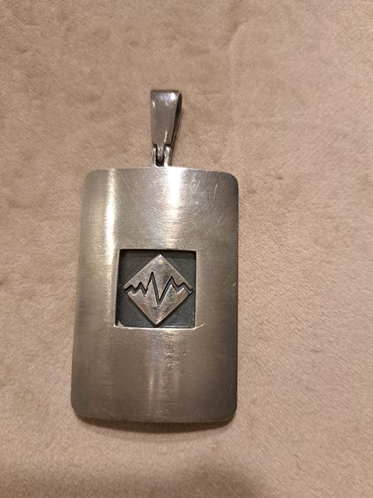 Zawieszka srebrna okienko