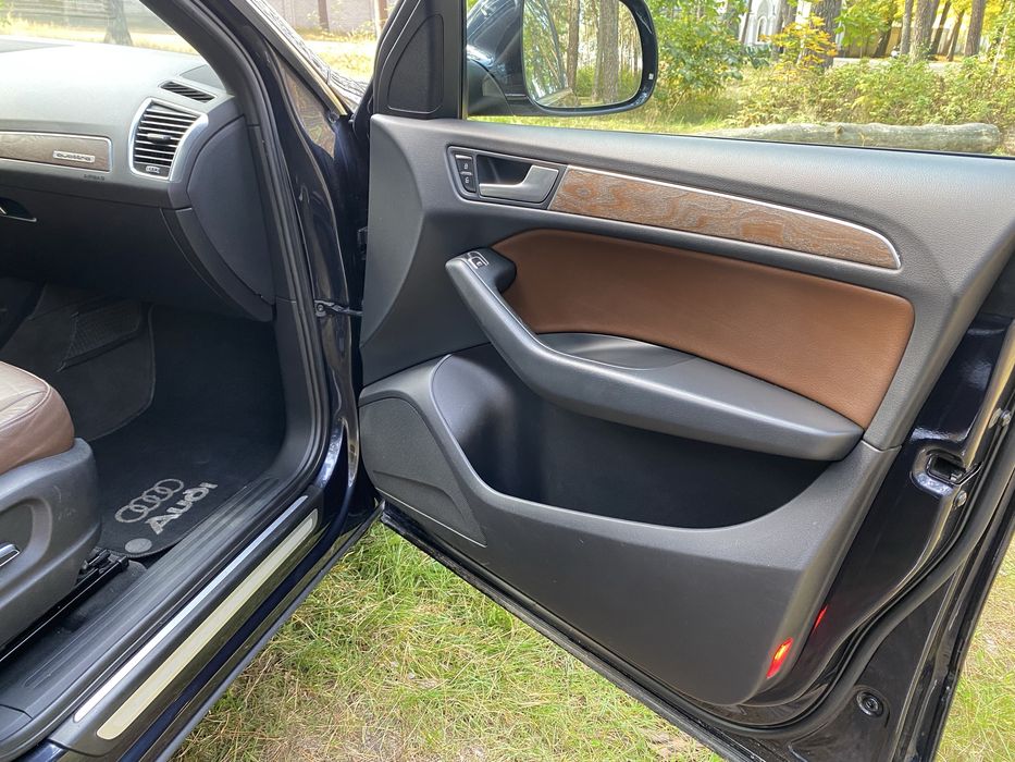 Продам Audi Q5 2.0