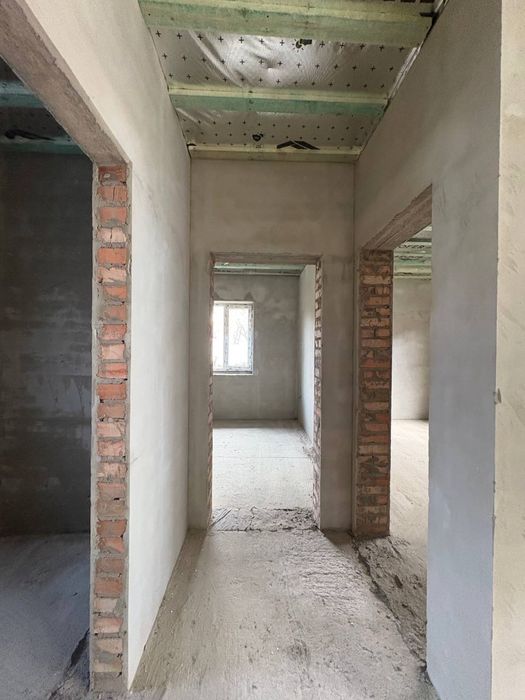 V Сучасний одноповерховий будинок  Вересневе