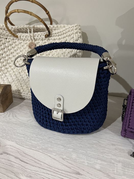 Torebka handmade zgrabna,do ręki