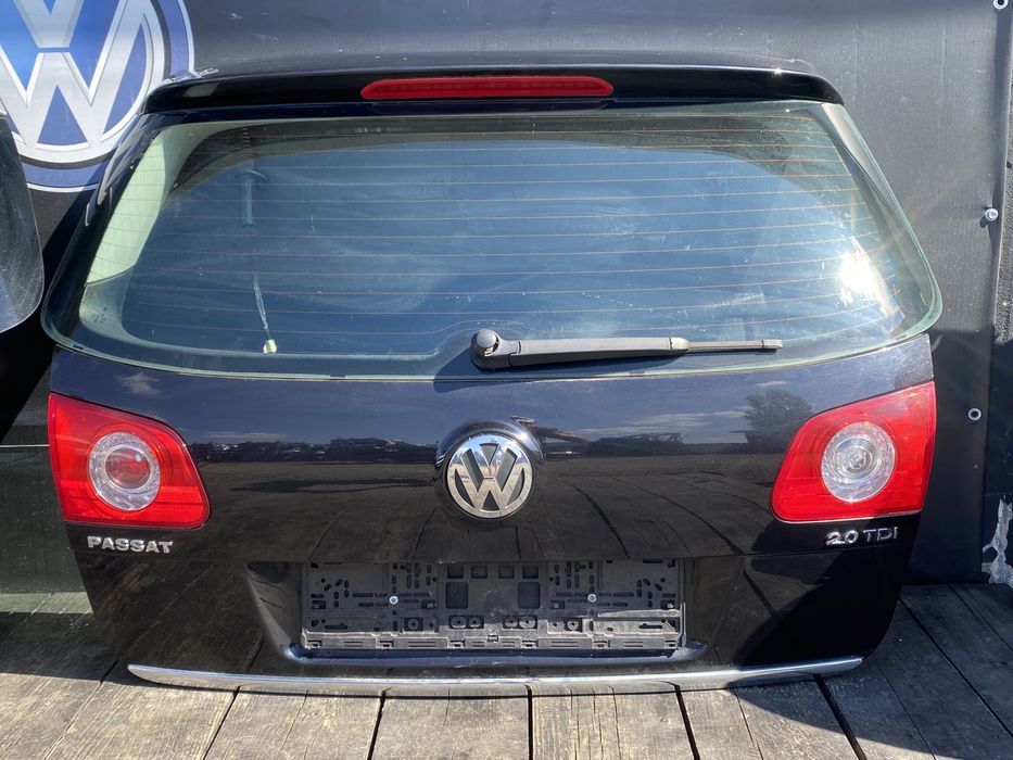 Кришка багажника Пассат б6 Ляда Passat B6 b6 Кляпа