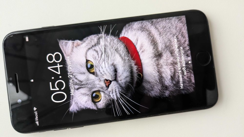 Смартфон Apple Iphone 7 plus 32Gb a 17 7 8