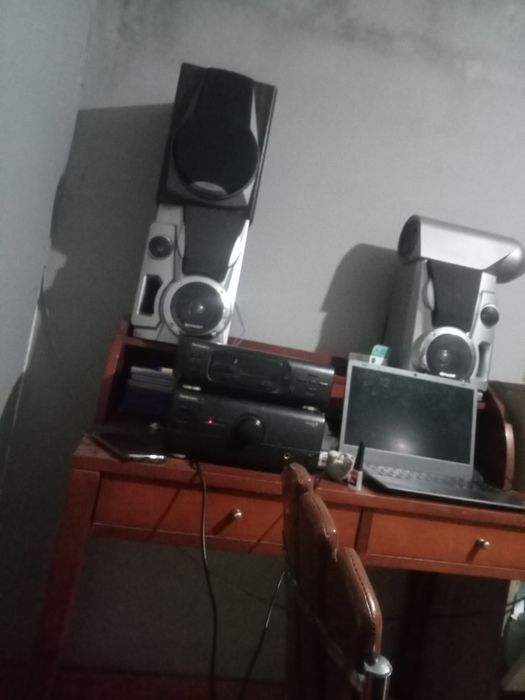 Vendo rádio  e colunas