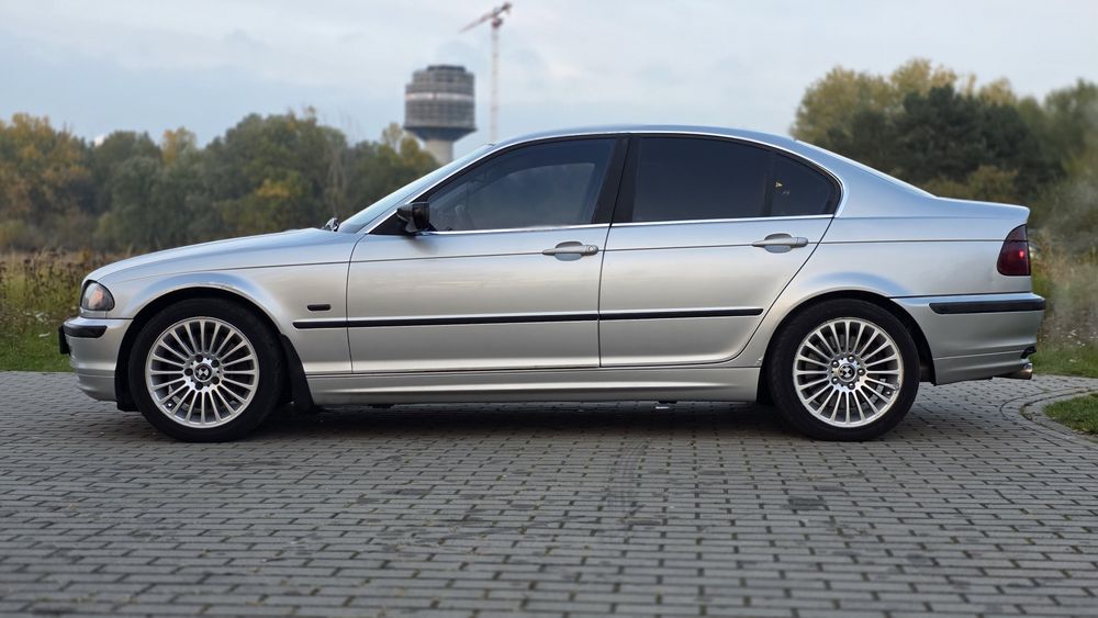 BMW E46 330i +lpg