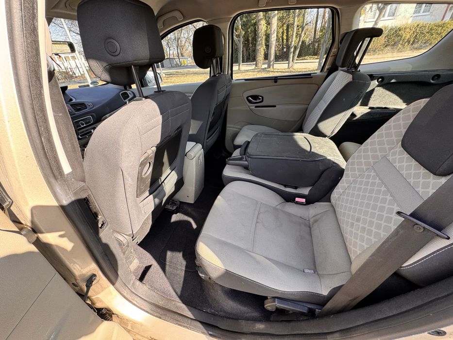 Renault Grand Scenic 1.9 dCI 7 osobowy