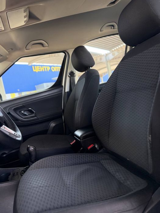 Продам Skoda Roomster