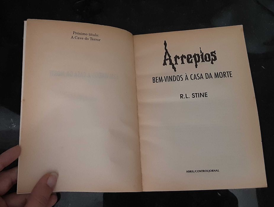 Livro "Arrepios - Volume #1 - Bem-Vindos à Casa da Morte", de RL Stine