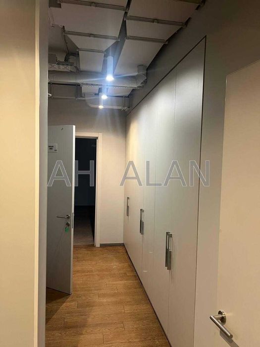 Оренда  офісу на вулиці Спаській. Поділ