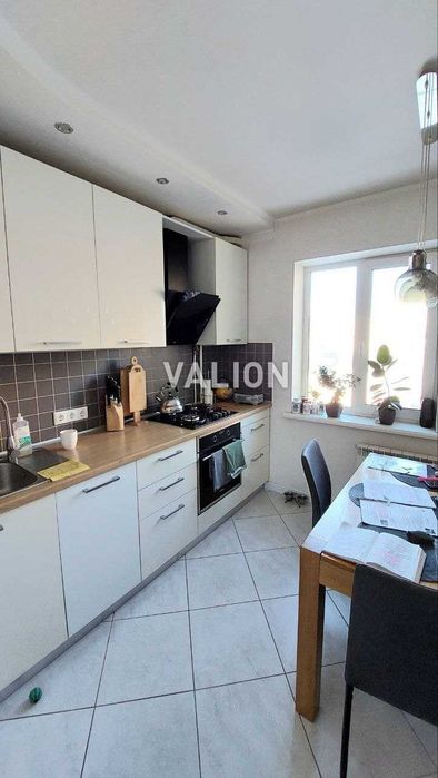 Продаж 3к квартири в.Котарбінського (Кравченка)17 Шевченківський район