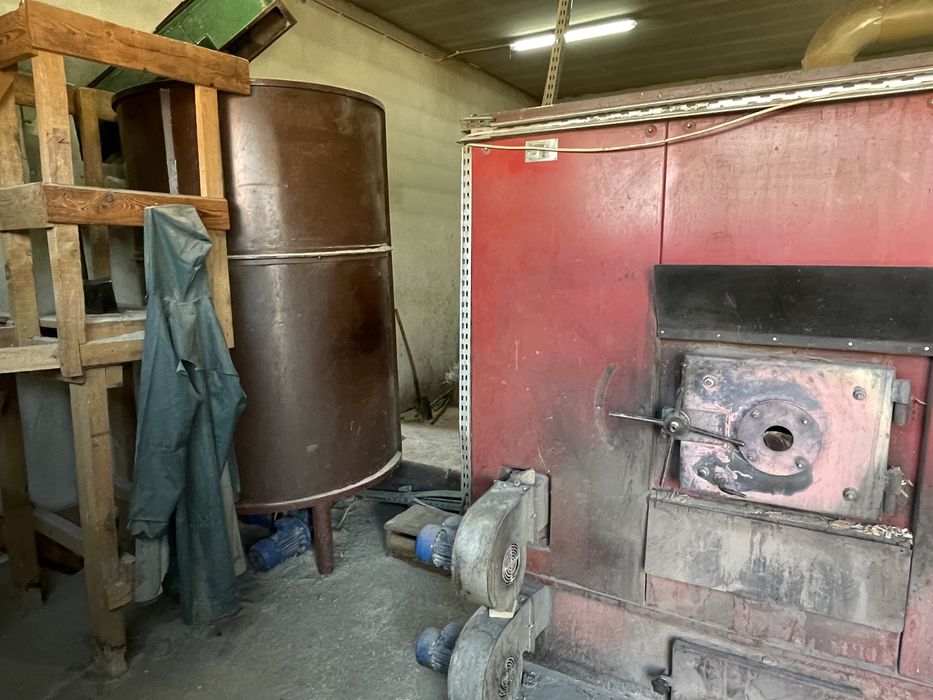 DO KONCA TYG Kocioł AZSO Uniwex 1000kW na biomase zrebke trociny piec