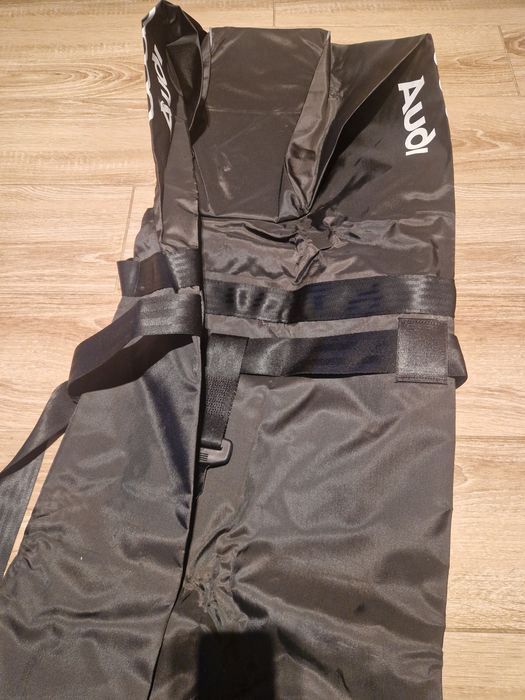 Pokrowiec audi narty