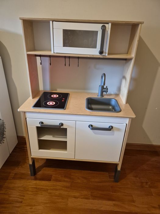 Cozinha IKEA de criança