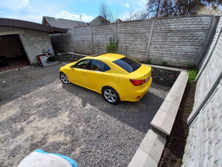 Lexus is250 4x4 avtomat