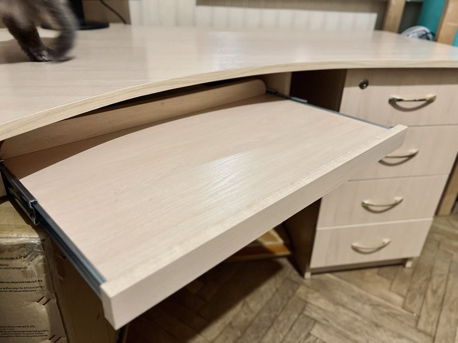 Компютерний стіл кутовий