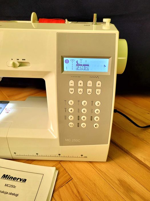 Maszyna do szycia MINERVA MC250C