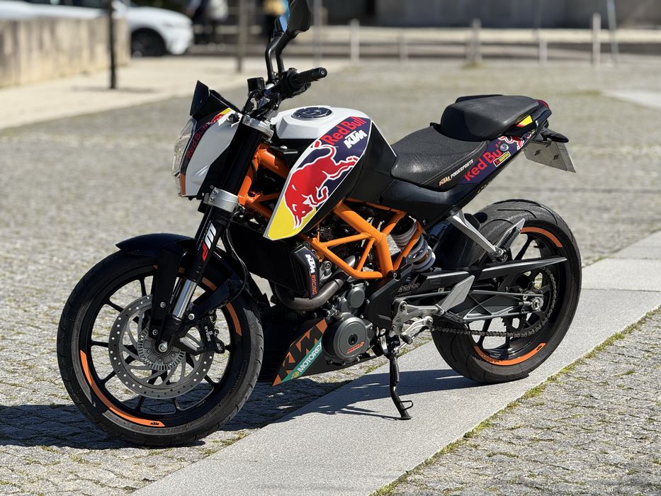 KTM 390 Duke ( motor todo refeito )