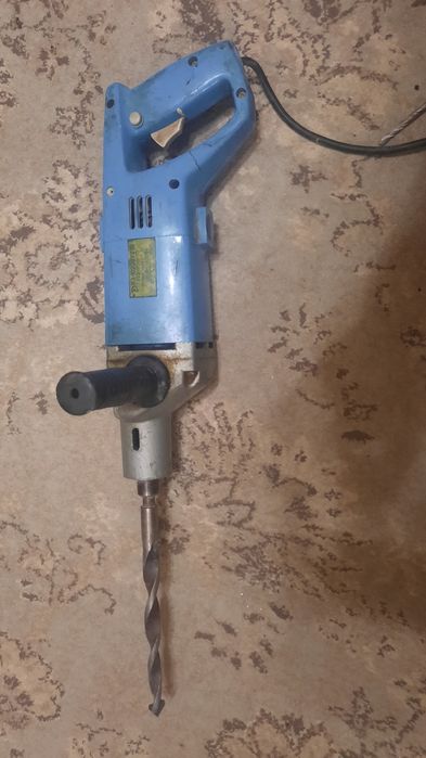 Электро- дрель времен СССР