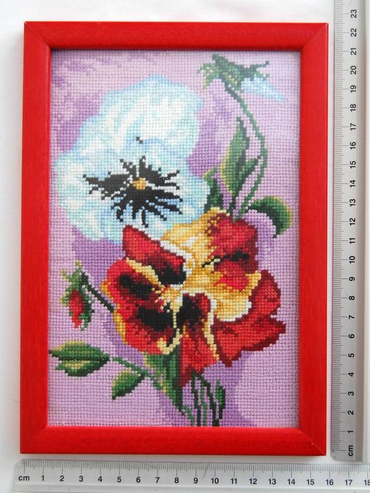 Bratki, kwiaty, obraz haftowany, haft, rękodzieło.