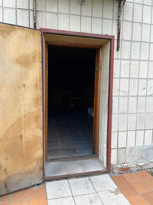 Продаж гарного комерц. приміщення під ремонт с. Великий Хутір