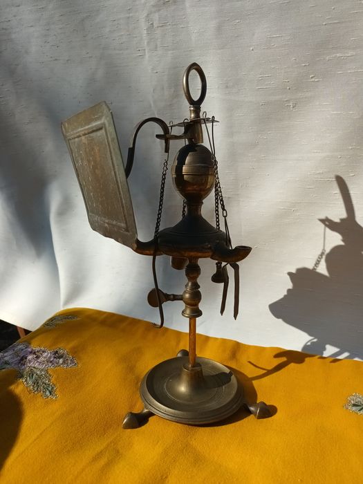 Candeia e seus penduricalhos