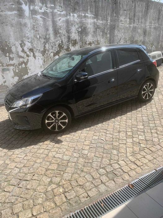Mitsubishi Space Star Connect Edition 1.2 Gasolina c/ Caixa Automática [FULL EXTRAS]