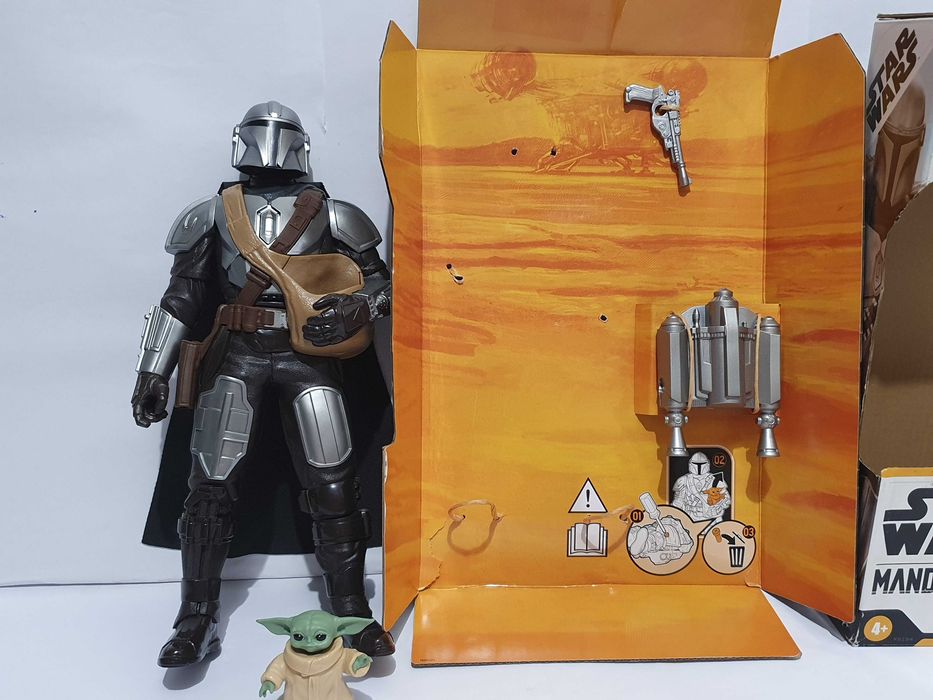 Figurki MANDALORIAN +GROGU 30cm interaktywne zabawki jezyk niemiecki