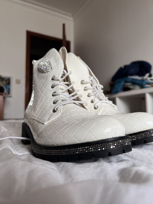 Botas brancas nova