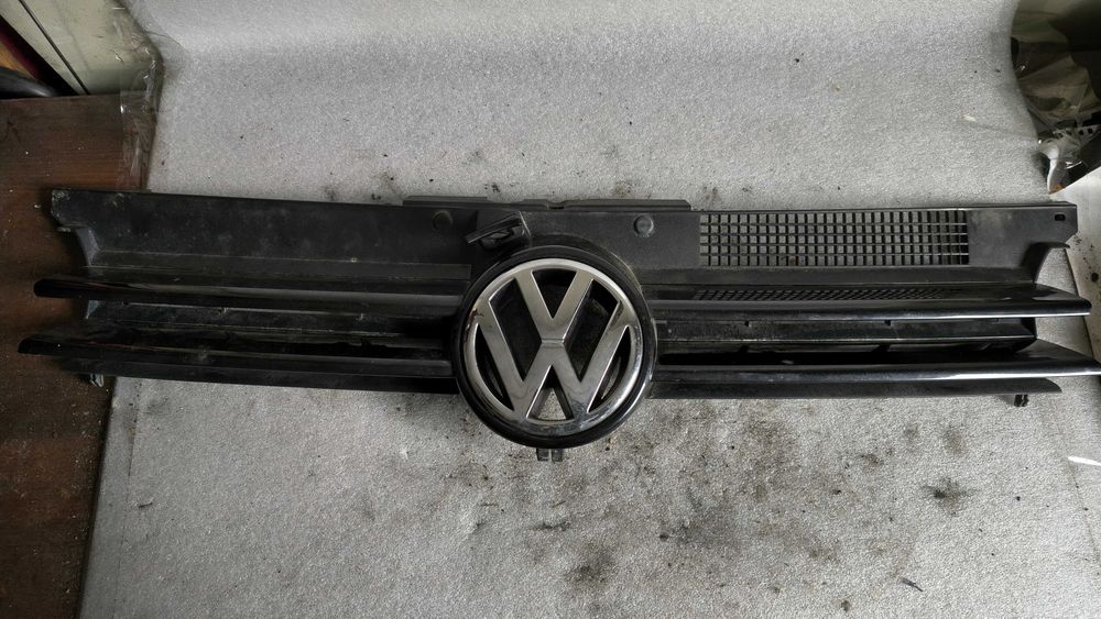 Grill Volkswagen Golf IV 1J0853.655G FV Transport/Dostawa