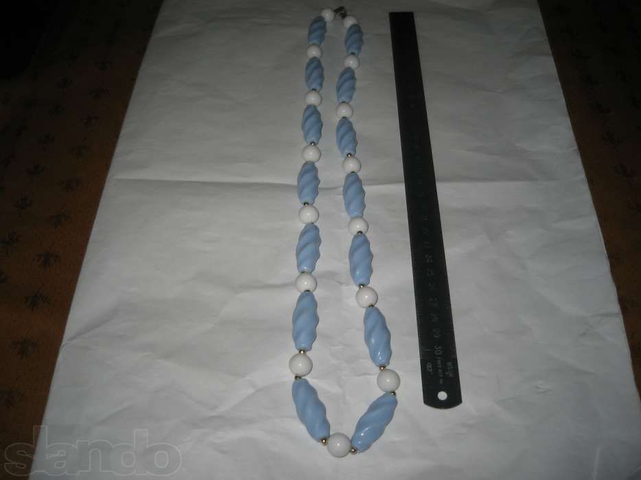 Старинные красивые бусы