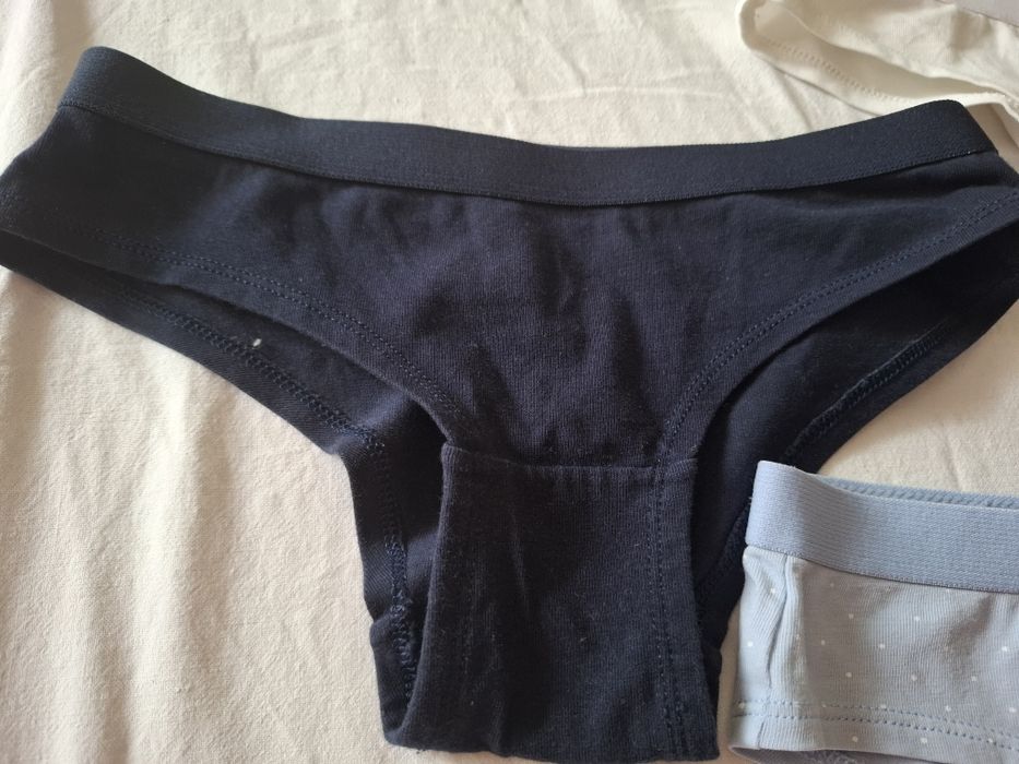 Majtki dziewczęce roz 122/128