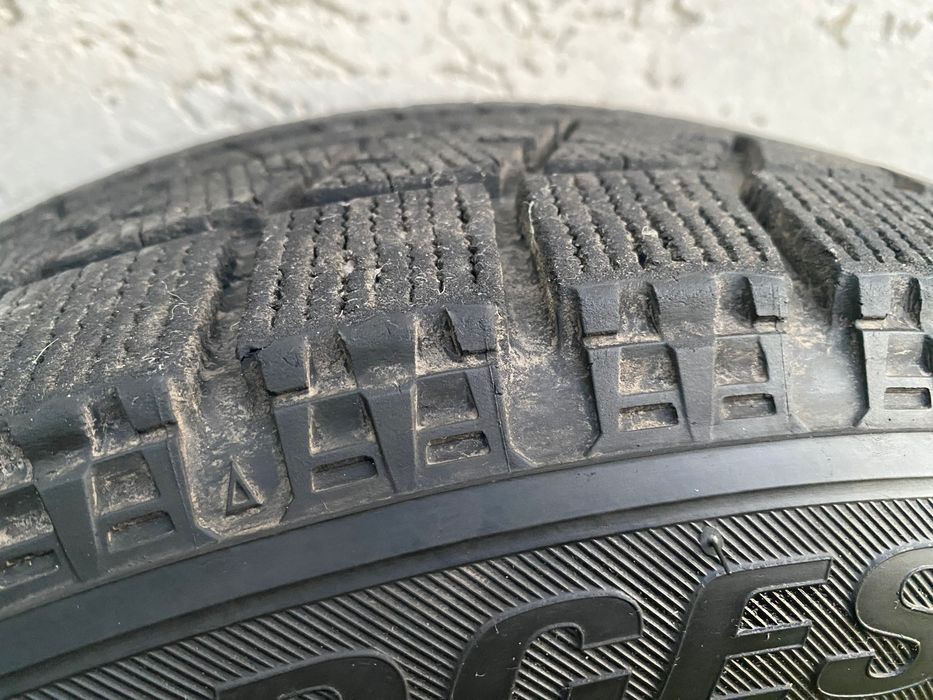 Шини Bridgestone r15 зима