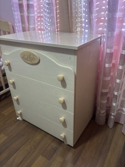 Vendo comoda de bebe - pre natal