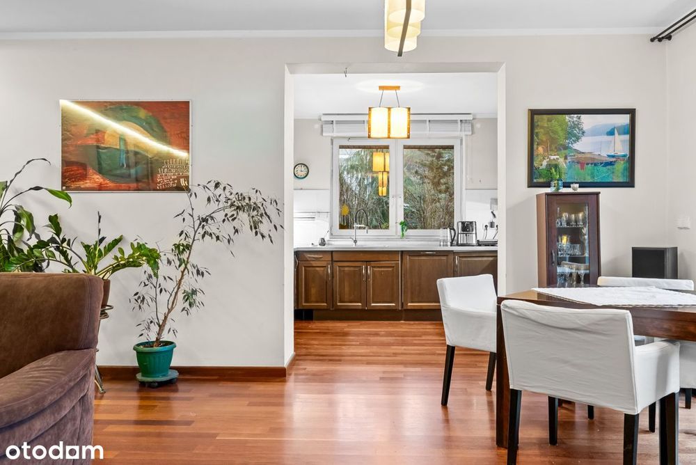 Klimatyczny parterowy dom w zielonej okolicy