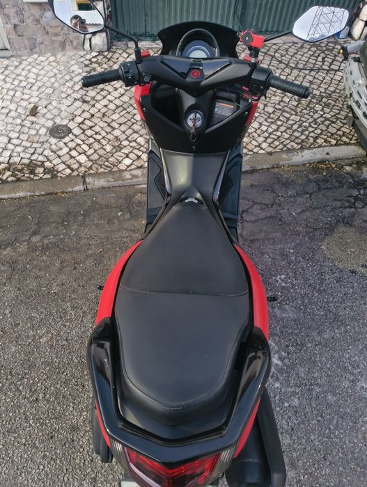 Yamaha n-max 125