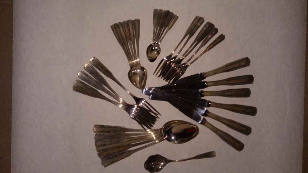 Sztućce srebrne , polskie , komplet - 6 os., pr. 3 ,nieuży. wg.143dkg.