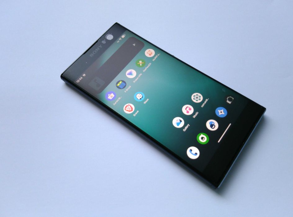 Sony Xperia XA2 + Lineage
