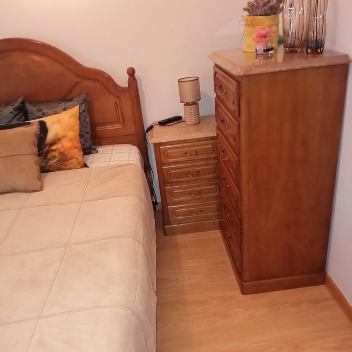 Cama casal completa , como nova