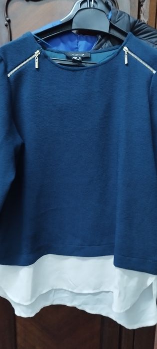 Várias peças de roupa