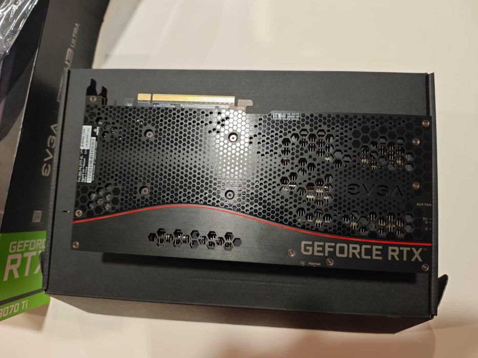 EVGA GeForce RTX 3070 Ti FTW3 Ultra - 8GB como nova