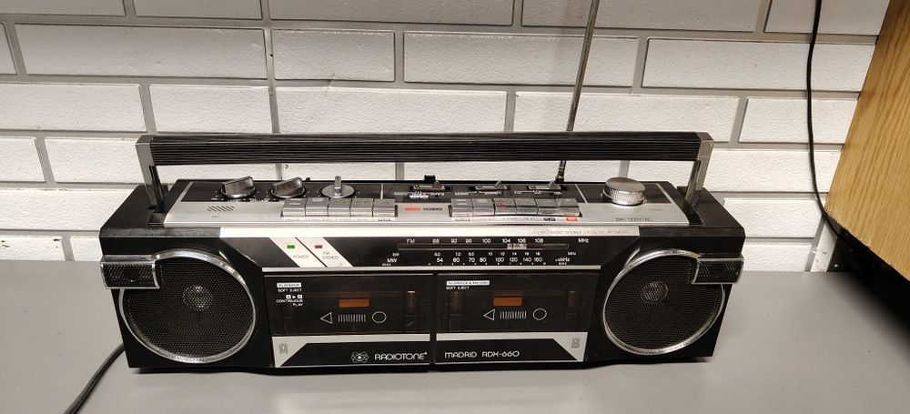 Radiomagnetofon BOOMBOX RADIOTONE Madrid RDH-660.