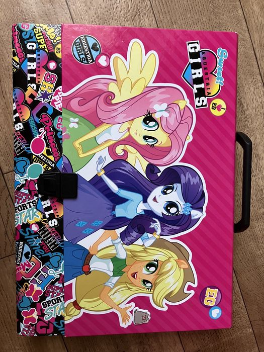 Equestria Girls_teczka z rączka_szer.4,5 cm