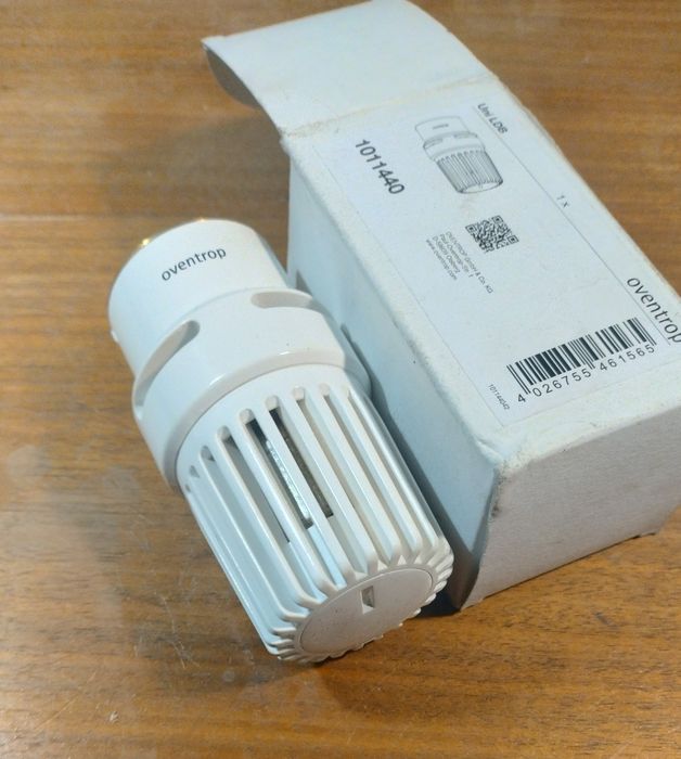 Głowica termostatyczna Oventrop Uni LDB M30x1,5 – nowe – 26 szt